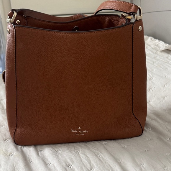 kate spade Handbags - Kate Spade Tan Leather Shoulder Bag